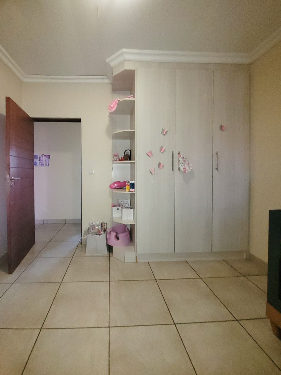 3 Bedroom Property for Sale in Grimbeeck Park North West